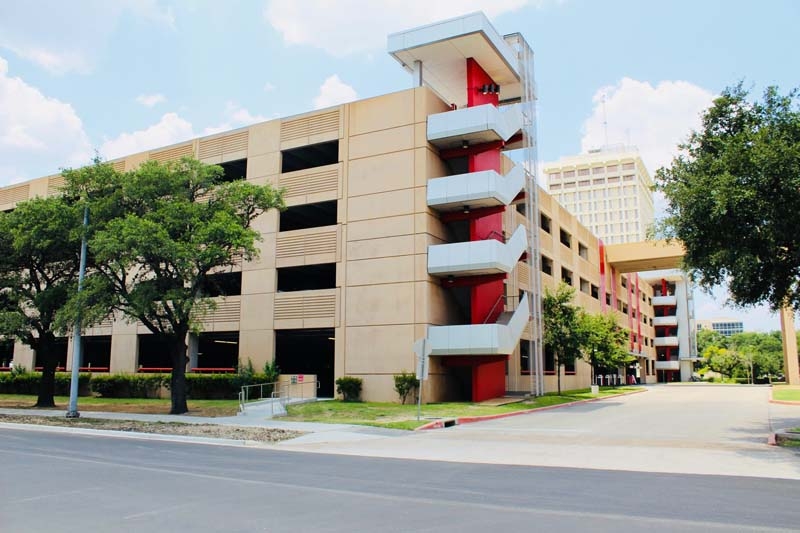 Welcome Center Student Garage