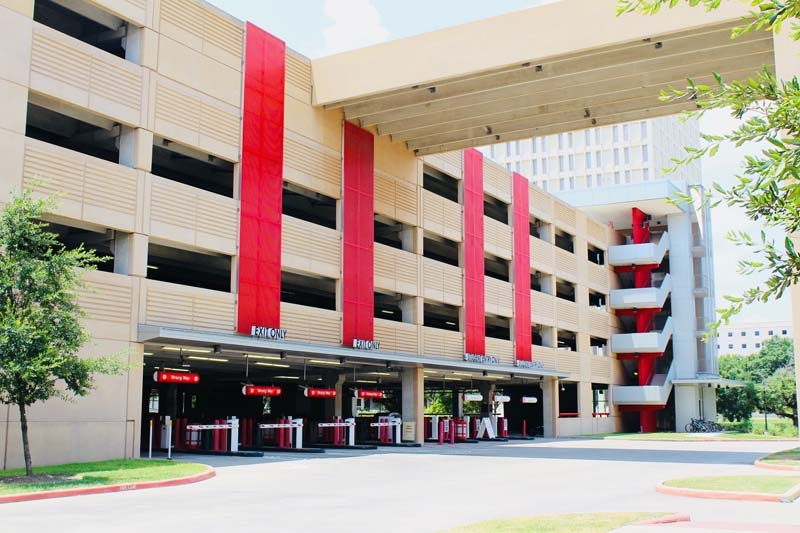 Welcome Center Student Garage